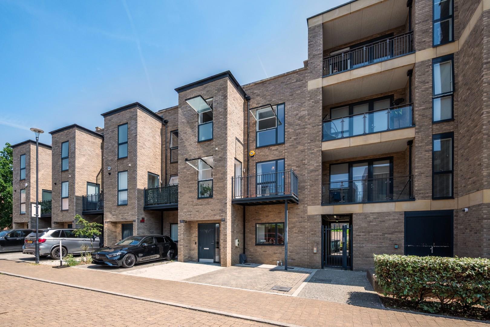 4 bed property in Delta Mews, Millbrook Park, NW7, London